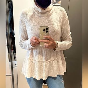 Anthropologie turtleneck light blouse, ruffled size medium. Eri + Ali brand.